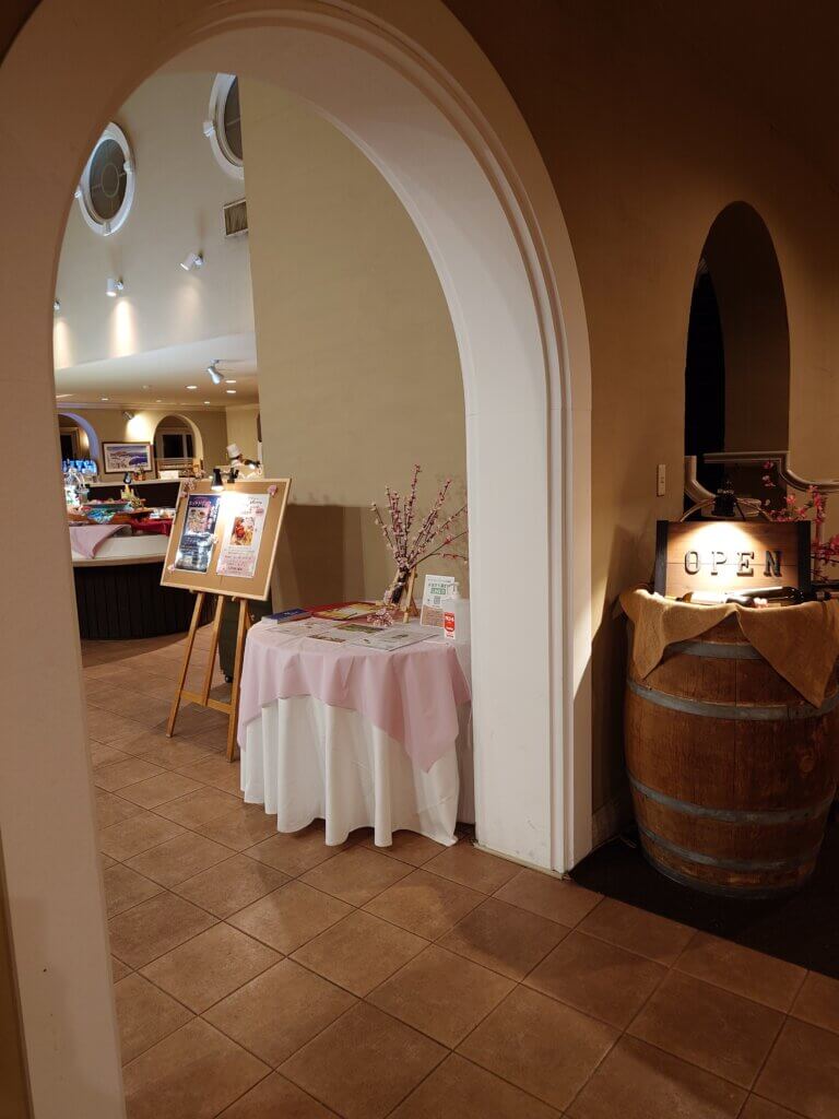 夕食はビュッフェスタイルです。